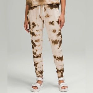 lululemon warm down jogger